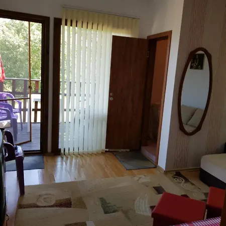 Bungalow Megi Campingplatz Nadezhda